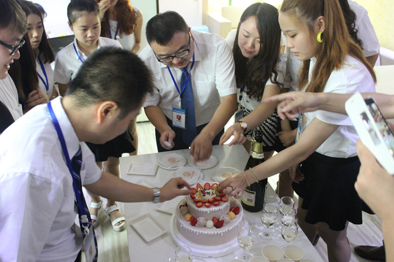  攜手同行，感謝有你——新思路裝飾11周年慶典